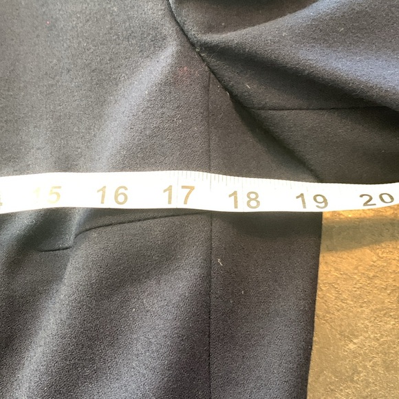 Ladies Hugo Boss Blazer - Picture 9 of 11